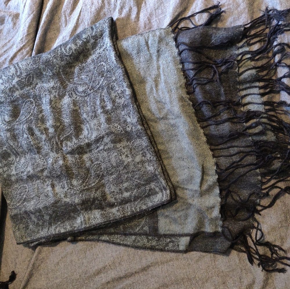 🍂 Scarves 3/$10 ❄️